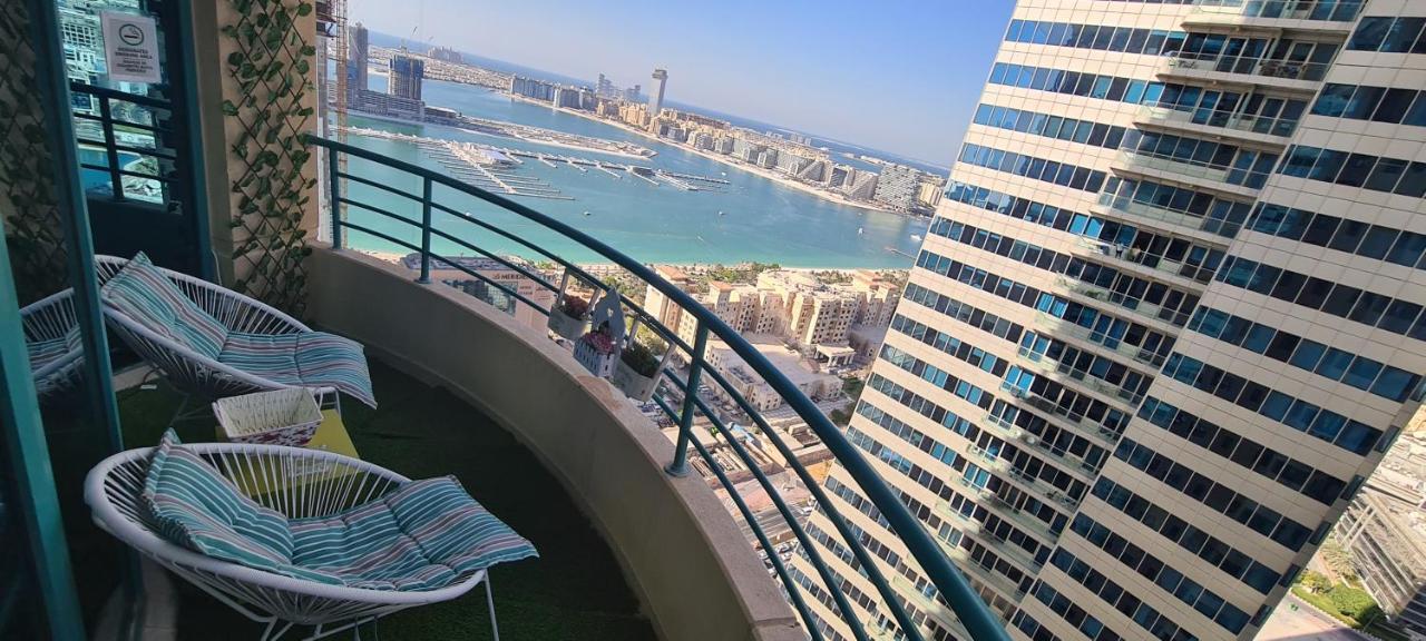 Green Sky Hostel Dubai Exterior photo