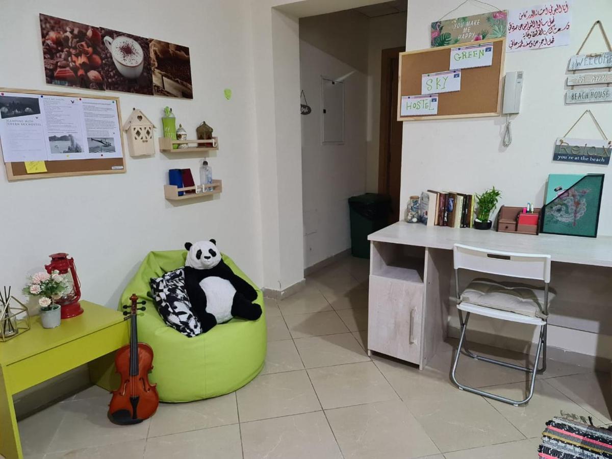 Green Sky Hostel Dubai Exterior photo