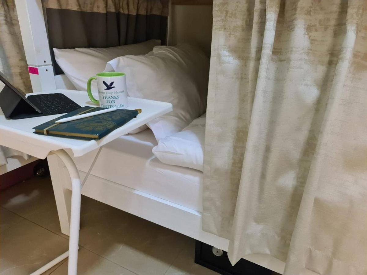 Green Sky Hostel Dubai Exterior photo